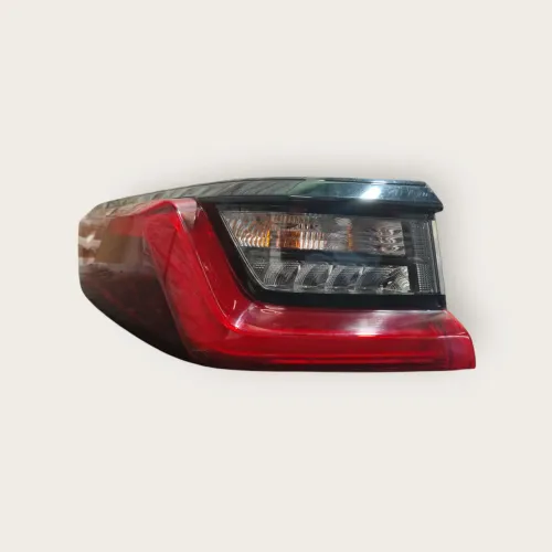 Lanterna  Honda city sedan 21/23 C/LED Esq: