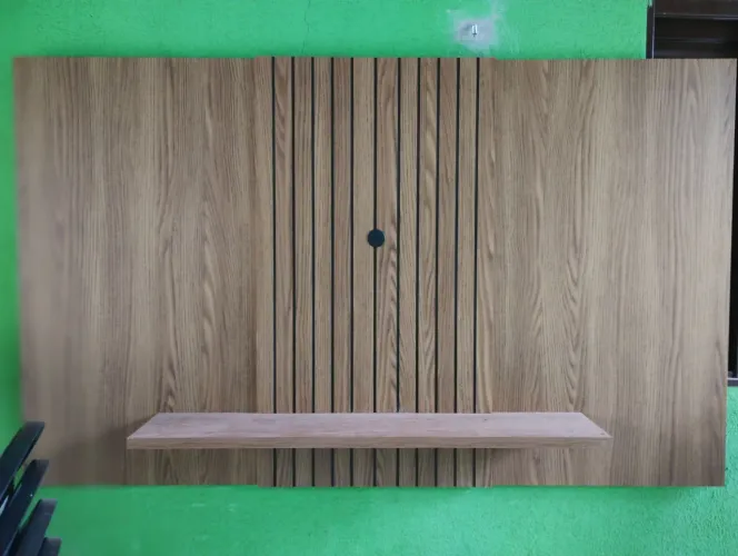Rack de Parede em MDF com Prateleira