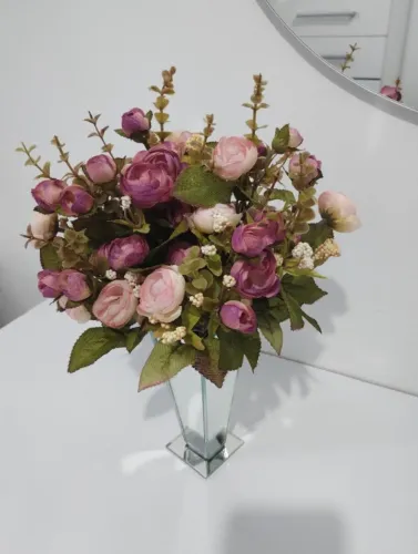 Jarro espelhado com Flores