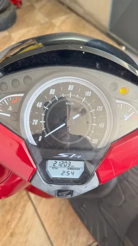 Honda SH150 ? MOTO POUCO RODADA