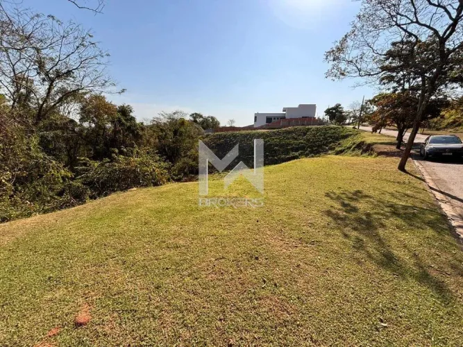 Terreno à venda no Condomínio Jardim Primavera em Louveira/SP