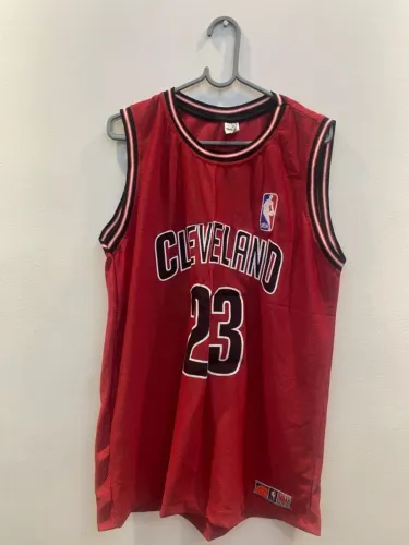 Camiseta de Basquete Cleveland Cavaliers nº 23 - Tamanho M