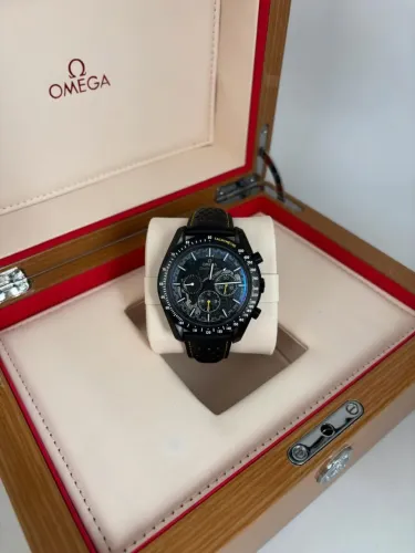 Relógio Omega SpeedMaster Dark Side