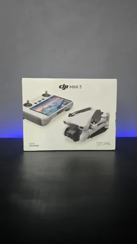 Drone DJI Mini 3 Standard (Com tela) BR - DJI047