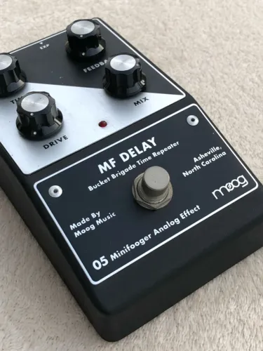 Pedal Moog MF Delay