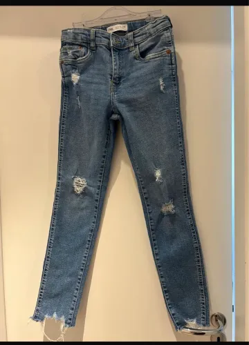 Linda calça jeans ZARA, 11/12 anos