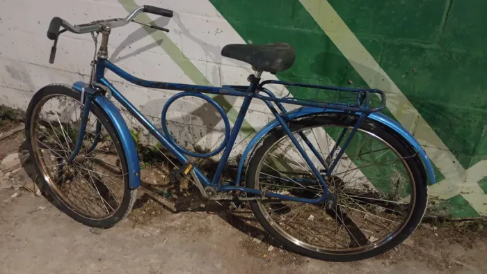 Bicicleta Monark, usada ( fazer reparos)
