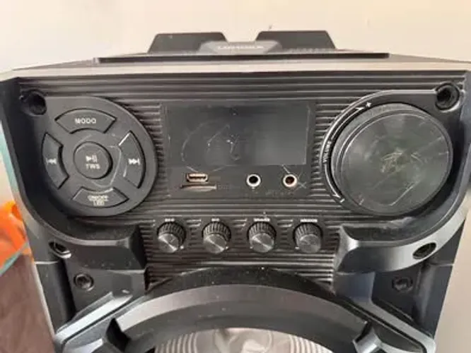 Caixa de Som Lenoxx CA-5000 com Karaokê, Bluetooth e Rádio FM