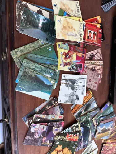 Lote de cartões telefônicos