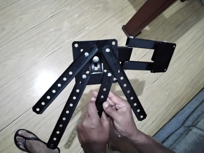 Suporte Articulado de Parede para TV