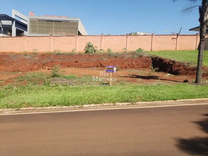 Terreno comercial plano com 252 m², localizado no Alphaville, em Ribeirão Preto/SP