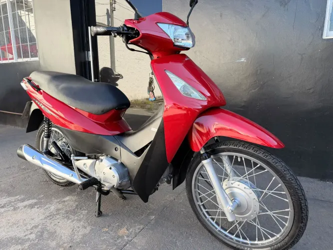 Vendo Honda Biz Conservada