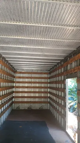 Baú fundo de chapa 8,5 de comprimento 2,75 altura 