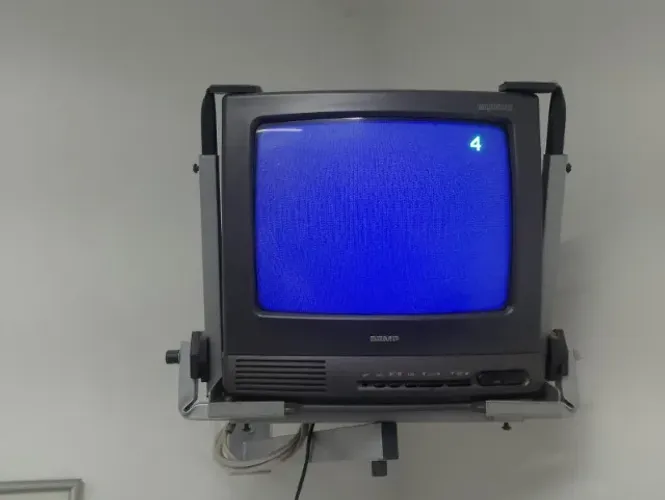 TV SEMP 14" CRT Tubo TVC 147 CR Funcionando + Suporte