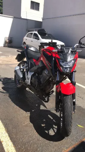 Honda CB 300F - Baixa Quilometragem | Excelente Estado