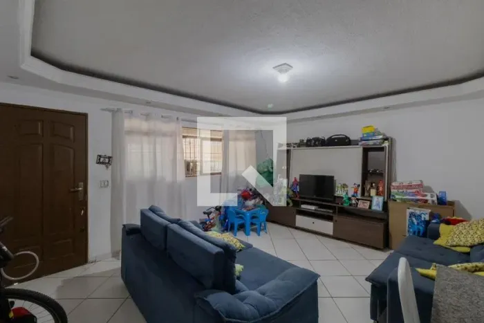Casa à Venda - Vila Ré, 2 Quartos, 500 m2
