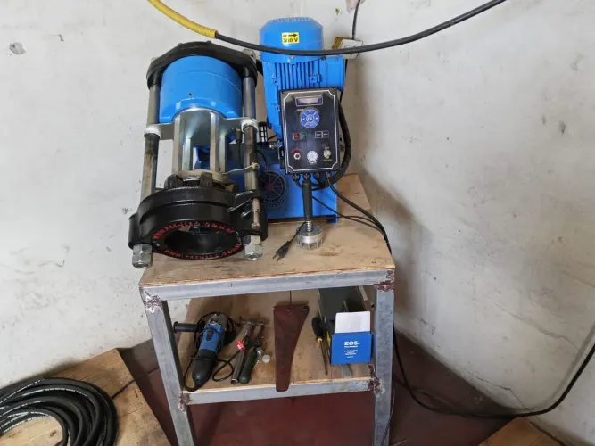Máquina de prensar mangueira hidráulica
