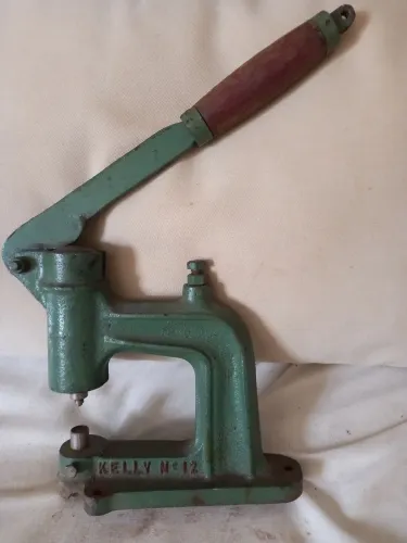 Balancim marca kelly número 12 hidraulico