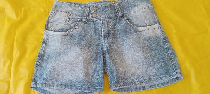 Short jeans pedras 40