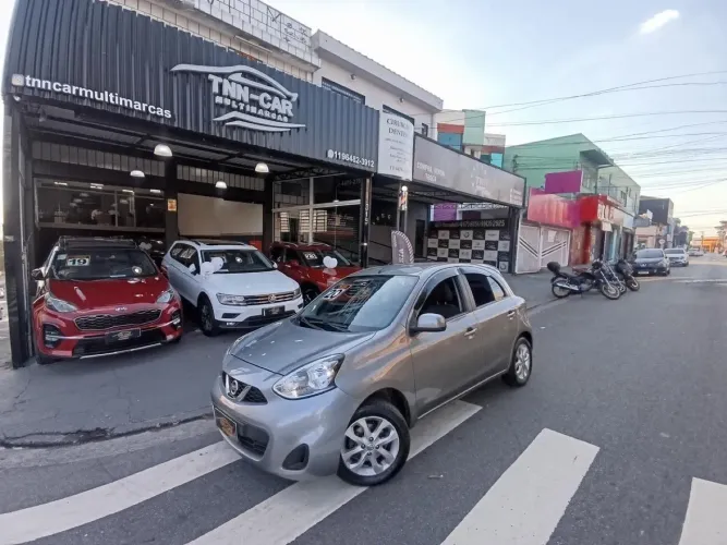 Nissan March SV 1.0 12V Flex 5P 2020