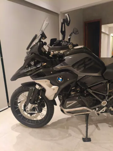 GS Premium triple Black 2021