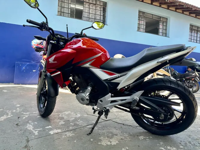 CB 250 F TWISTER
