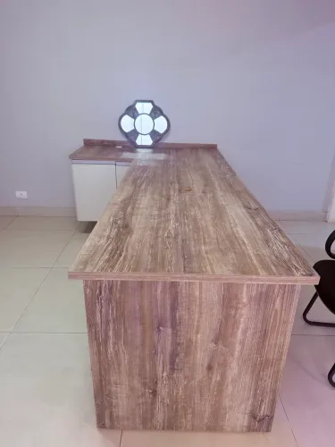 Mesa Escritório Madeira + gabinete 