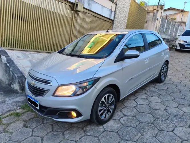 Chevrolet Onix Hatch LTZ 1.4 8V Flex Power Mec. 4P 2016