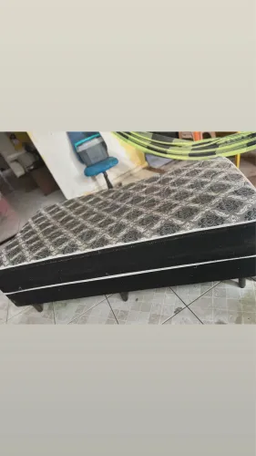 Vendo cama de solteiro