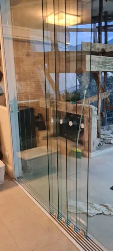 Portas e janelas de vidro 