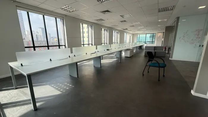 Laje corporativa 578m 10 salas, coxinha, recepção 14 vagas locação em Alphaville