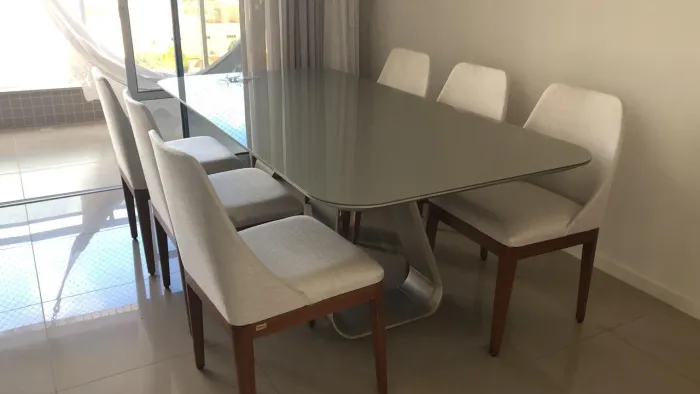 Mesa de Jantar 2,00m x 1,00m com 6 cadeiras Sierra