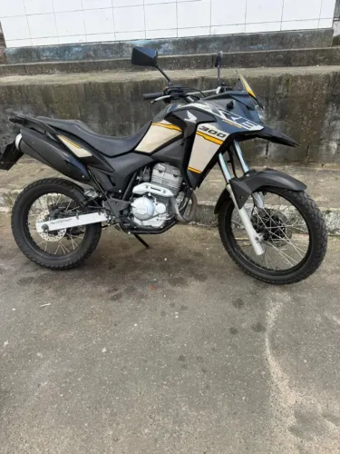 Xre 300 Adventure 2022 bico M, veiculo de garagem em excelente estado!!
