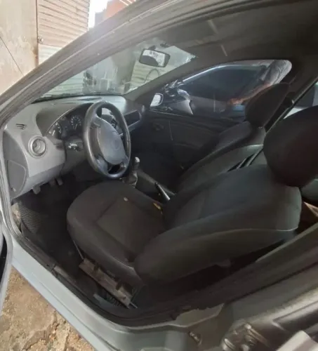 Renault Logan Authentique Hi-flex 1.0 16V 4P 2008