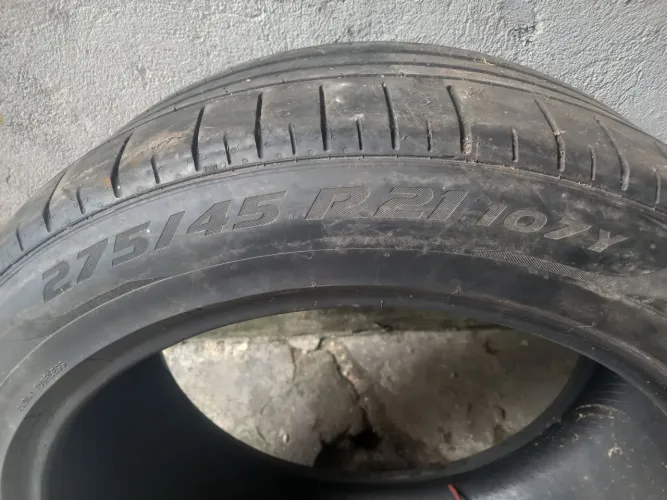 Vendo peneu de railux