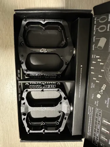 Pedal Flat Renthal Revo-F Black
