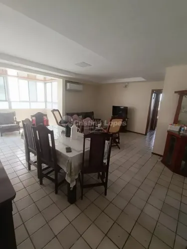 Apartamento à venda no Condomínio Champs Elysees, Centro, Teresina, PI