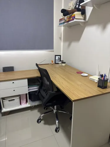 Mesa de Escritório + Cadeira - Retirada Jardim Camburi