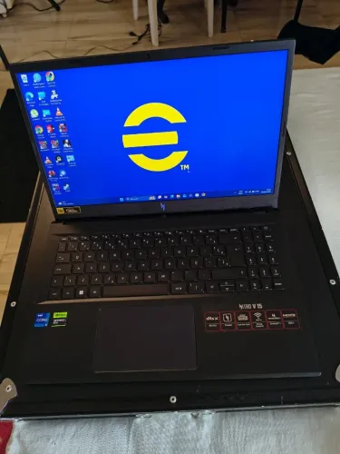 Notebook Gamer Acer Nitro V15 i7 13ªG 32GB 512GB SSD RTX4050 6GB 15.6"