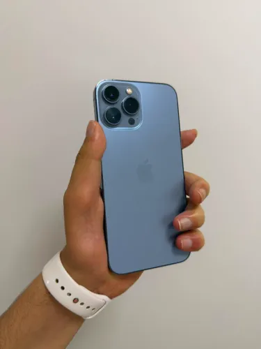 IPHONE 13 PRO MAX AZUL SIERRA 256 GIGAS BATERIA 85% TODO ORIGINAL PEÇA UNICA