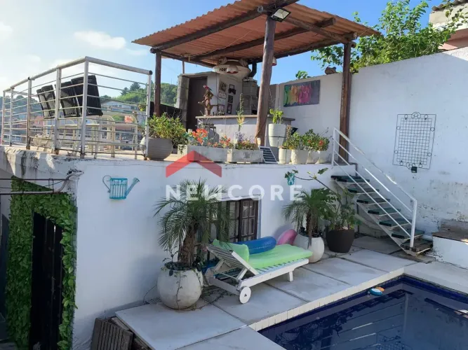 Casa de Vila em Estrada da Represinha - Engenho - Itapecerica da Serra/SP