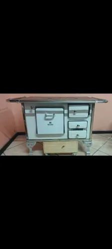 Fogão a lenha novo 3 meses de uso.