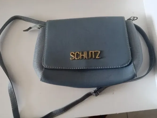 As 3 Bolsas Schutz e Vizzano por 90