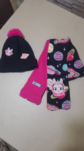 Gorro e Cachecol infantil marca PUKET seminovo tam 8 anos