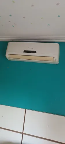 Arcondicionado eletrolux de 12 mil btus