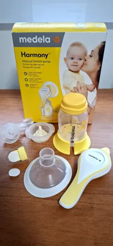 Bomba manual de tirar leite Medela