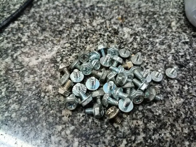 Parafusos para placa mãe