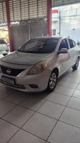 Nissan Versa SL 1.6 16V Flex Fuel 4P Mec. 2013