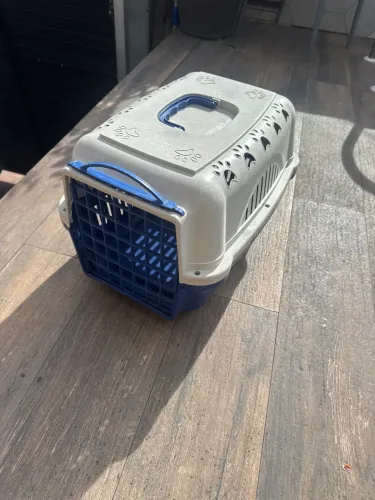 Caixa de transporte para cachorro/gato