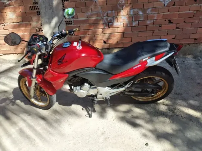 HONDA CB300R 2015 PERFEITO ESTADO